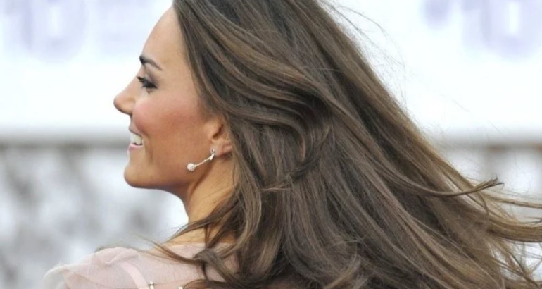 Secret for Dazzling Shiny Hair