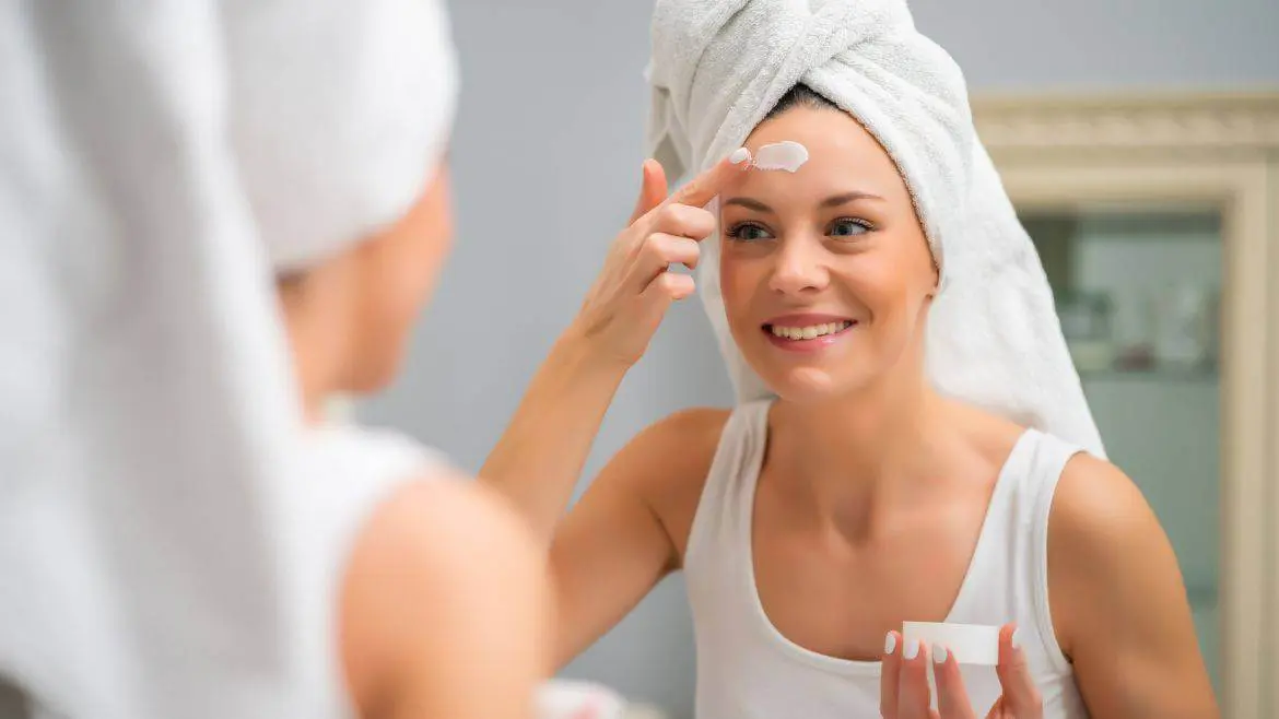 Tips to Improve Skin Elasticity and Firmness at Home