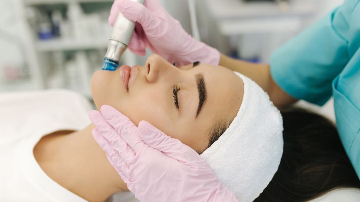 The Rise of Hydrating Skincare: How HydraFacial Is Changing the Game